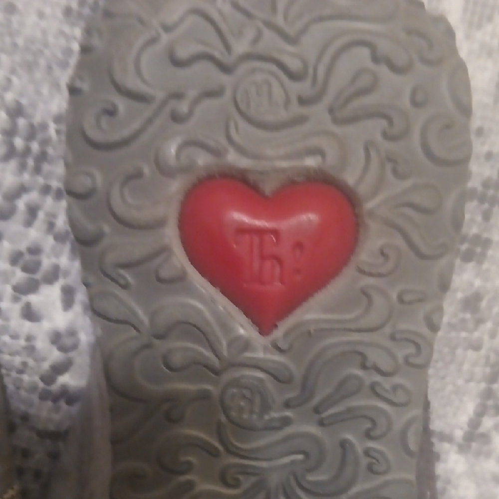 Think! Women's Three-Strap Slide Sandals in Gray and Silver - Picture 9 of 14